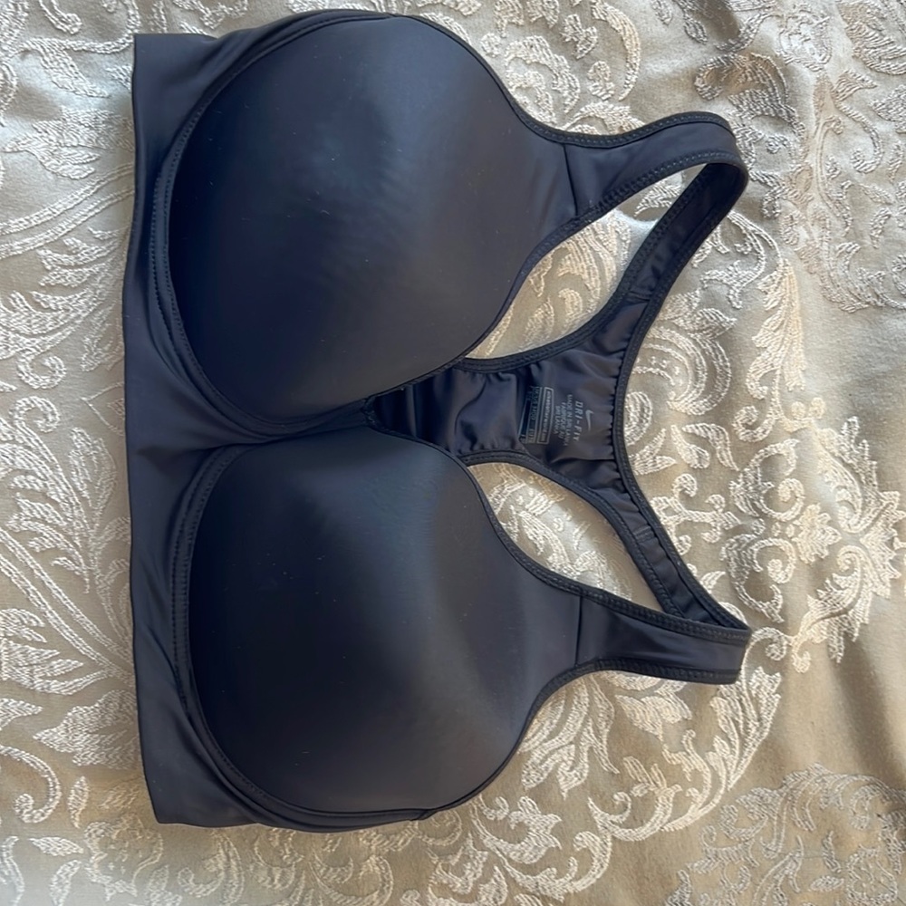 Like new Nike bra